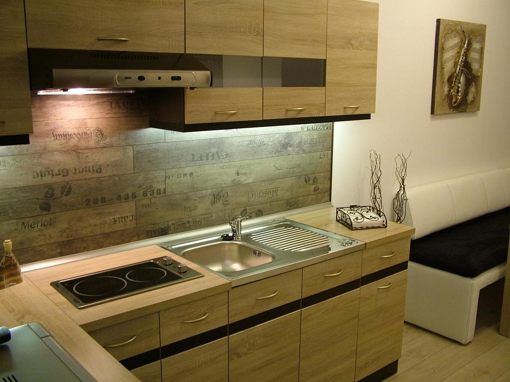 Korzó Apartman Kőszeg Habitación foto