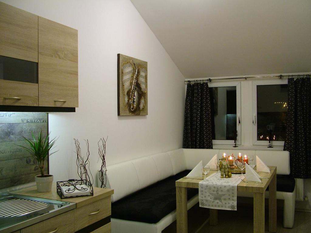 Korzó Apartman Kőszeg Habitación foto