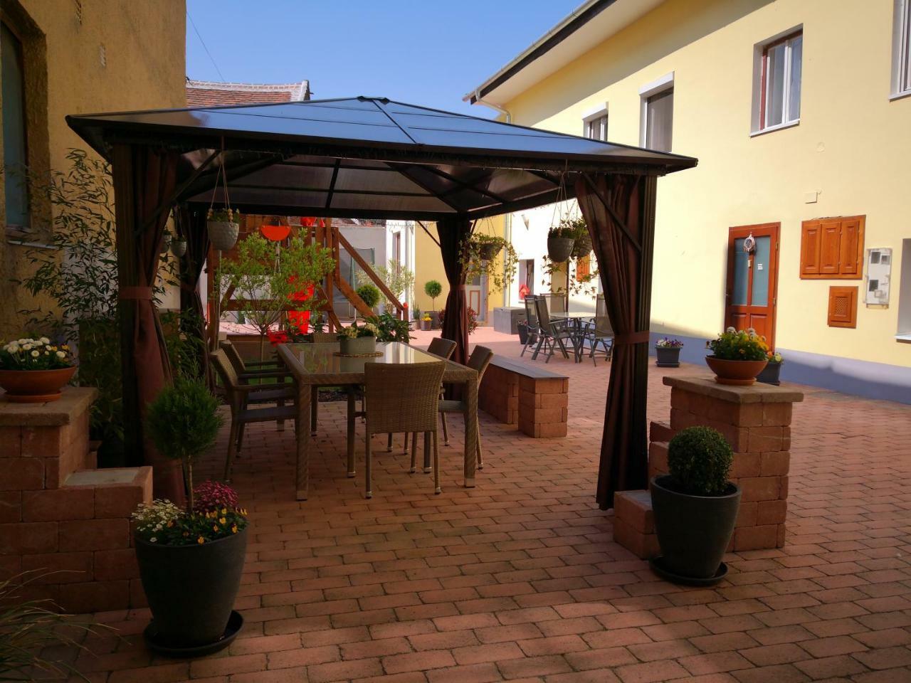 Korzó Apartman Kőszeg Exterior foto