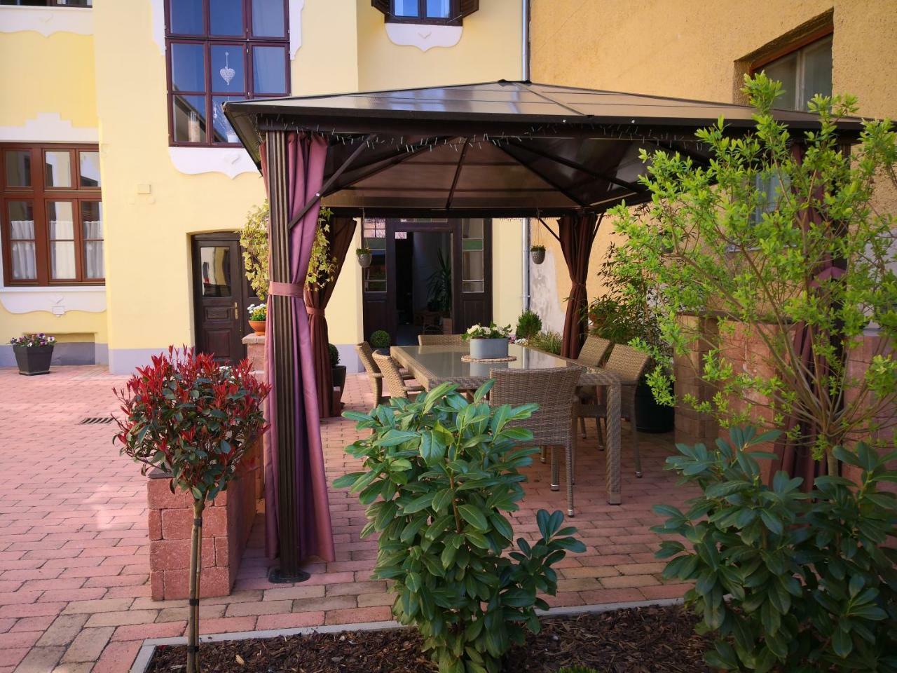 Korzó Apartman Kőszeg Exterior foto