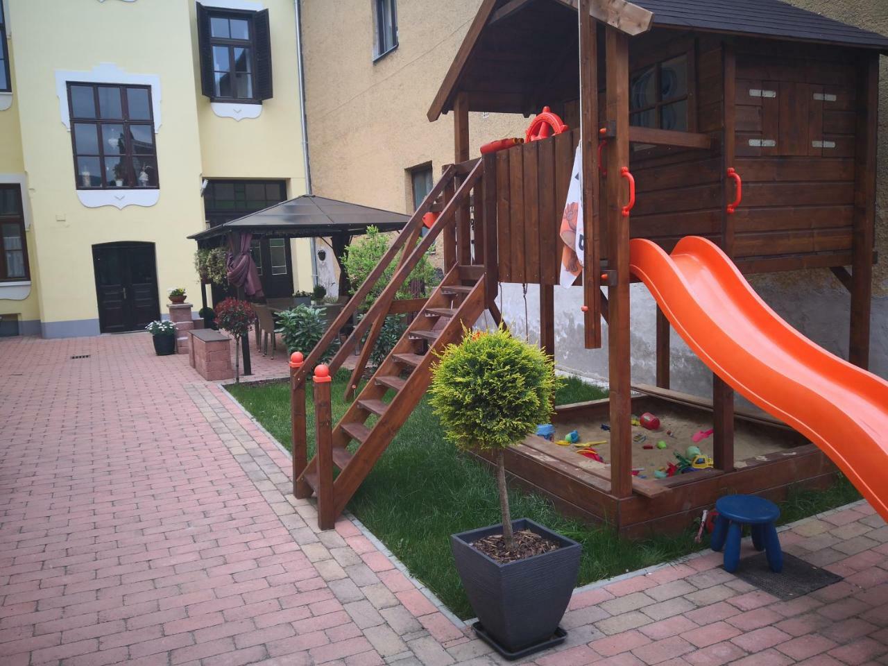 Korzó Apartman Kőszeg Exterior foto
